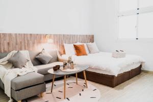 Phòng Đôi Loại Sang (Deluxe Double Room)