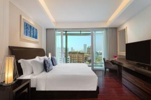 One-Bedroom Deluxe Suite King room in Dusit Suites Hotel Ratchadamri Bangkok