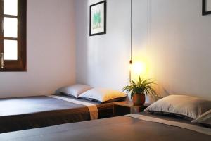 Phòng 4 Người Có Phòng Tắm (Quadruple Room with Bathroom)