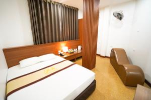 Phòng Superior giường đôi lớn (Superior Queen Room)