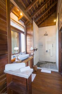 Suite Gia đình hướng vịnh (Bay View Family Suite)