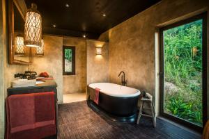 HILL POOL VILLA