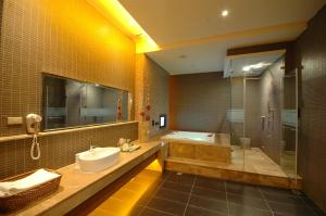 Triple Room(Check-in after 20:00, no garage)