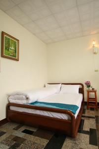 Phòng Giường Đôi Nhìn Ra Núi (Double Room with Mountain View)