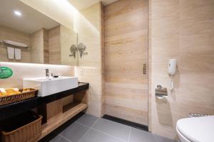 Phòng Tiêu Chuẩn Giường Đôi (Standard Double Room)