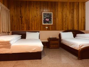 Phòng 4 người Nhìn ra cảnh Núi non (Quadruple Room with Mountain View)
