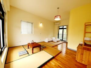 Phòng 4 Người kiểu Nhật Bản (Japanese-Style Quadruple Room)