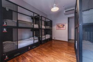Bed in 6-Bed Mixed Dormitory Room with En suite Bathroom  room in YellowSquare Rome