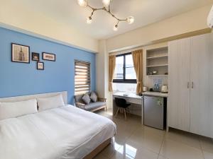 Phòng giường đôi có ban công (Double Room with Balcony)