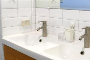 Giường trong Phòng ngủ tập thể cả Nam và Nữ 4 Người (Bed in 4-Bed Mixed Dormitory Room)