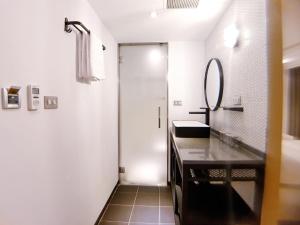 Phòng Deluxe 4 người (Deluxe Quadruple Room)
