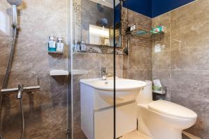 Phòng Đôi Cao Cấp (Superior Double Room)