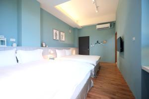 Phòng 4 Người Có Phòng Tắm (Quadruple Room with Bathroom)