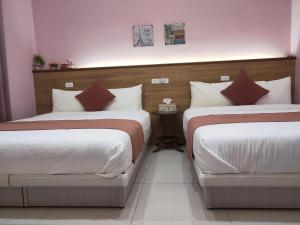 Phòng 4 Người Có Vòi Sen (Quadruple Room with Shower)