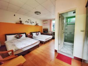 Phòng Tiêu Chuẩn 4 Người (Standard Quadruple Room)
