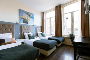 Triple Room with Private Bathroom room in Quentin Arrive Hotel