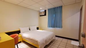 Phòng Tiêu Chuẩn Giường Đôi (Standard Double Room)