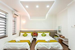 Phòng 2 Giường Đôi (Double Room with Two Double Beds)