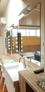 Suite Gia Đình Deluxe (Deluxe Family Suite)