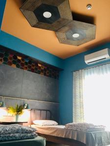 Phòng Giường Đôi Có Ban Công (Double Room with Balcony)
