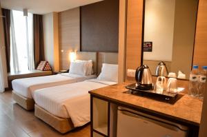 Standard Twin Room room in Marsi Hotel