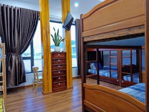 Phòng Tiêu Chuẩn 4 Người (Standard Quadruple Room)