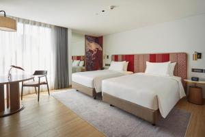 Deluxe Twin Room room in Montien Hotel Bangkok