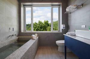 Phòng Tiêu Chuẩn Giường Đôi (Standard Double Room)