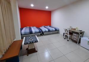 Phòng Cổ Điển Cho 4 Người (Classic Quadruple Room)