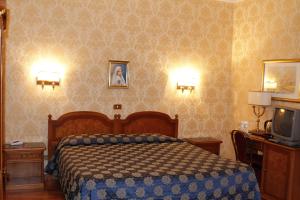 Double Room room in Hotel Pace Helvezia