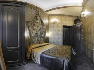 Small Double Room room in Antica Dimora Delle Cinque Lune
