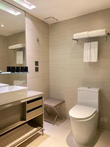 Phòng Gia Đình Loại Sang (Deluxe Family Room)