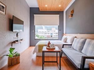Phòng Deluxe Giường Đôi Có Bồn Tắm (Deluxe Double Room with Bath)