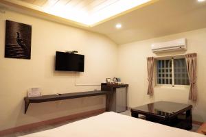 Phòng 4 người có phòng tắm (Quadruple Room with Bathroom)