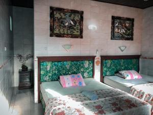 Phòng Hai Giường Đơn Loại Sang (Deluxe Twin Room)