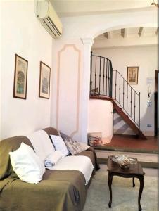 One-Bedroom Apartment room in san felice house