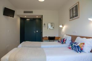 Comfort Double or Twin Room room in The People Hostel - Paris 12