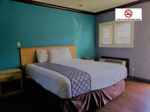 Standard Double Room room in Eagle Inn Motel