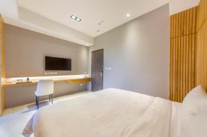 Phòng Superior giường đôi lớn (Superior Queen Room)