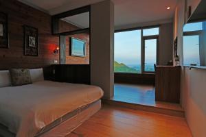 Phòng Giường Đôi Nhìn Ra Biển (Double Room with Sea View)