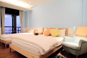 Căn nhà phố 3 phòng ngủ (Three-Bedroom Townhouse)