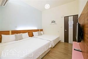 Phòng Có Giường Cỡ Queen Với Ban Công (Queen Room with Balcony)