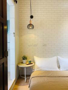 Phòng Giường Đôi Nhỏ (Small Double Room)