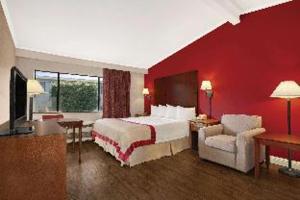 Room #100294606 room in Ramada by Wyndham Torrance