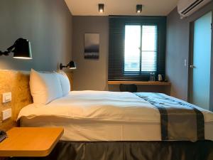 Phòng Deluxe giường đôi có phòng tắm vòi sen (Deluxe Double Room with Shower)