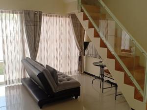 Biệt Thự 3 Phòng Ngủ (Three-Bedroom Villa)