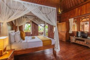 Biệt Thự Có Hồ Bơi Riêng (Villa with Private Pool)