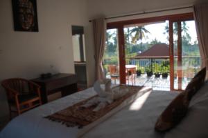 Phòng tiêu chuẩn đôi nhìn ra núi (Standard Double Room with Mountain View)