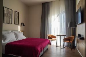 Standard Double Room room in Apartique Hotel