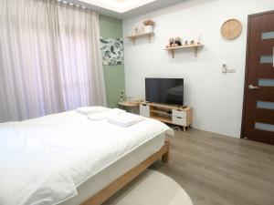 Phòng Tiêu Chuẩn Giường Đôi Với Phòng Tắm Chung (Standard Double Room with Shared Bathroom)